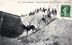 2506- Algerie - Chasseurs d'Afrique - Descente d'une Crete - 1917